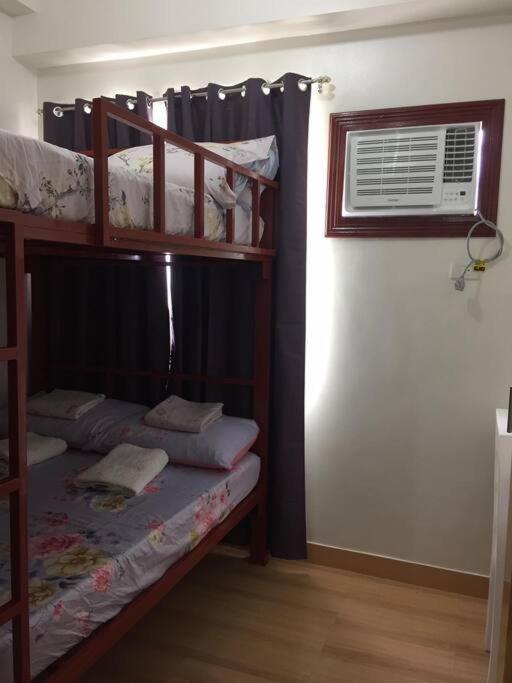 Xny@smdctreesresidences1bedt1 Fairview Quezon Manila